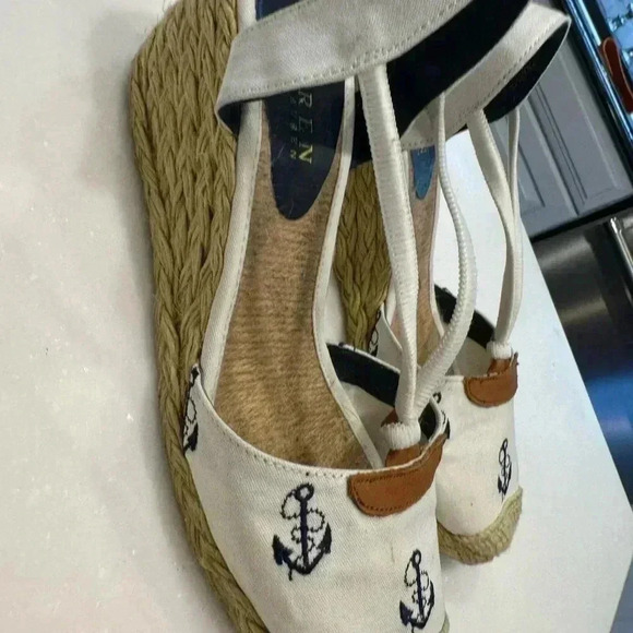 Lauren Ralph Lauren women’s wedge espadrilles. White with navy anchors. Sz 8 - Picture 4 of 9